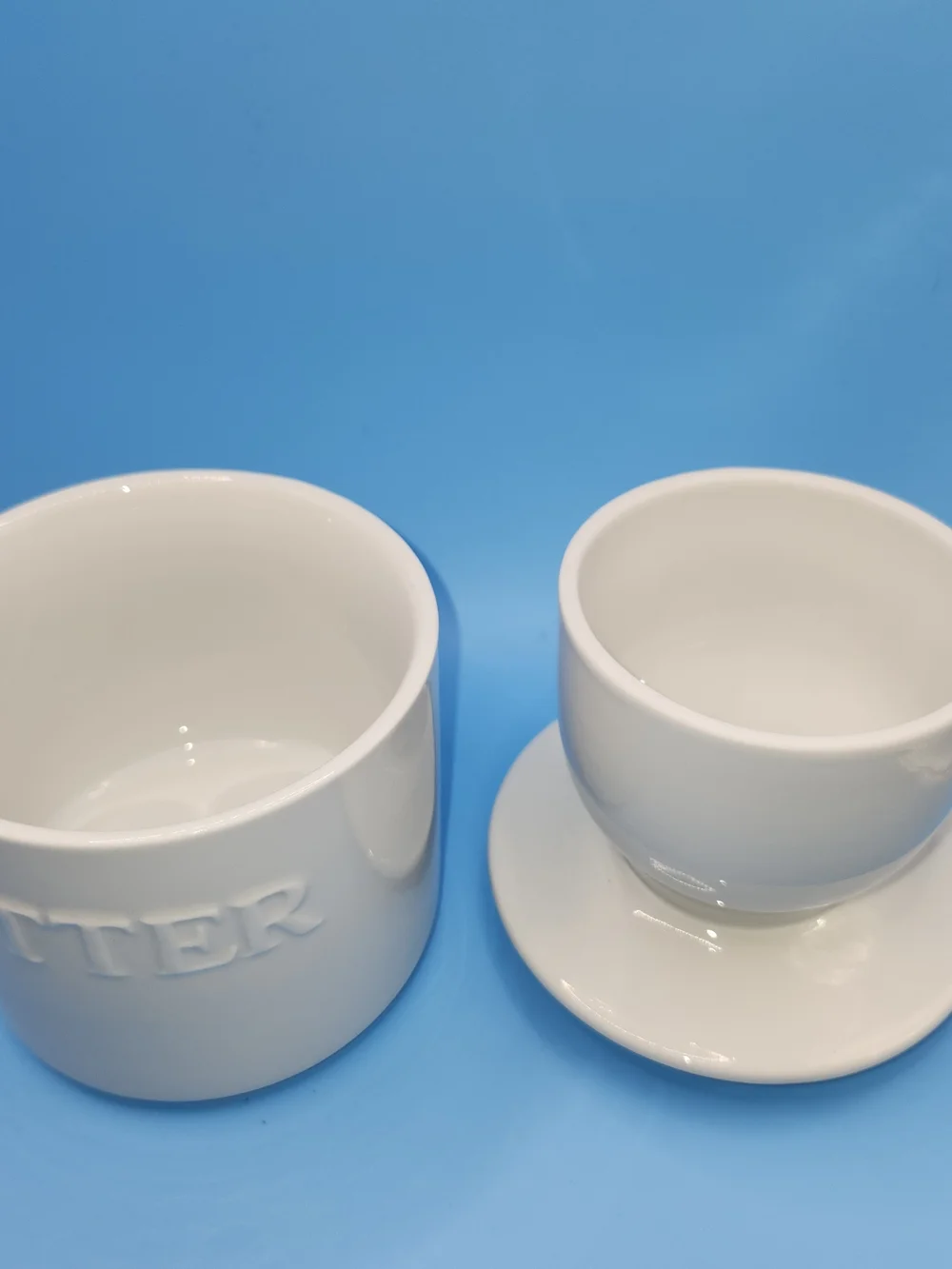 Fitz and Floyd Everyday White Porcelain Butter Crock w/ Lid, Dishwasher Safe